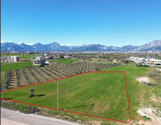 Döşemealtında 500 m2 arsa